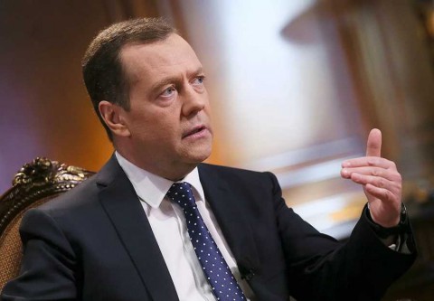 Медведев раскритиковал бедные регионы России