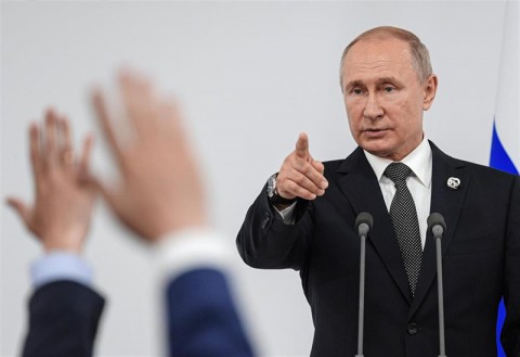 Путин согласился с жалобами россиян на работу поликлиник