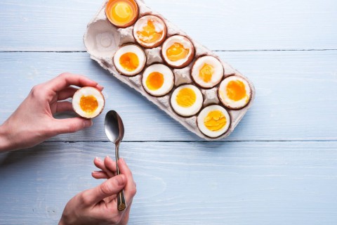 ​Эксперт объяснил, что никогда нельзя делать при приготовлении яиц