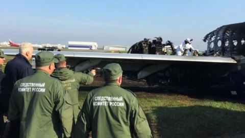 Почему самолет рухнул в Шереметьеве?