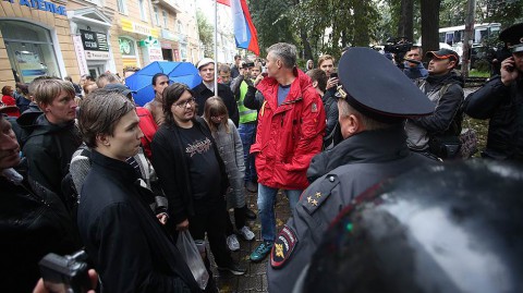 В Екатеринбурге на акции против реформы задержали бывшего мэра