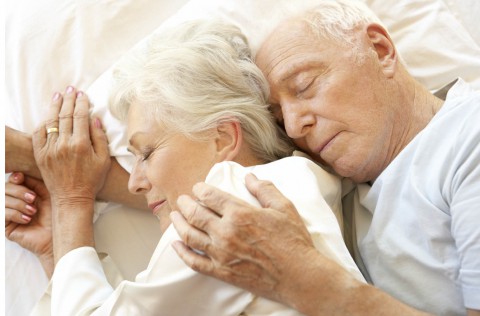 Плюсы и минусы построения отношений в пожилом возрасте