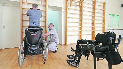 ​В России создают сверхфункциональную инвалидную коляску