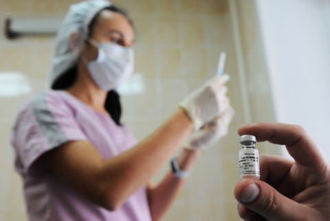 Когда начнется массовая вакцинация россиян от коронавируса?
