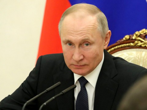 Путин ужесточил наказание за оскорбление ветеранов