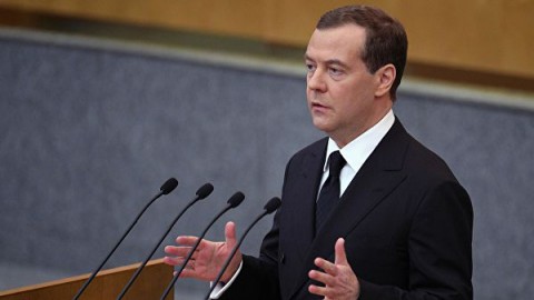 Медведев подсчитал российских бедняков