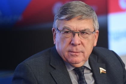 Российский сенатор пристыдил звезд из-за жалоб на пенсии