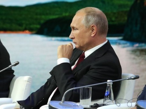 Песков рассказал, не собирается ли Путин на пенсию