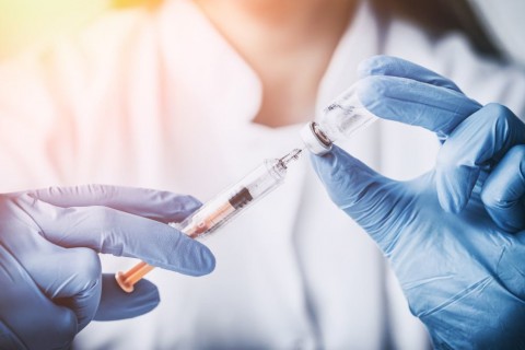 Как вакцина повляет на заболеваемость COVID-19 в 2021 году