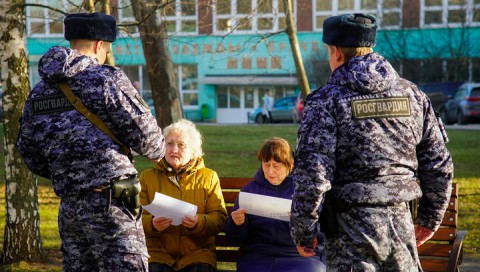 Москвичи старше 65 лет могут взять пропуск и уехать на дачу