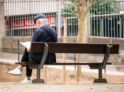 ​Как пенсионеру получить новую профессию бесплатно