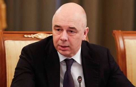 Силуанов объяснил решение не раздавать россиянам деньги в кризис