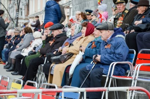 Для ветеранов Екатеринбурга запустили «горячую линию»