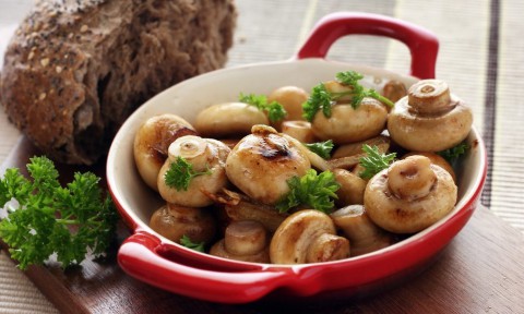 Старинные рецепты: почему мы едим грибы из леса?