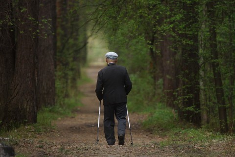Как старики справляются с одиночеством?