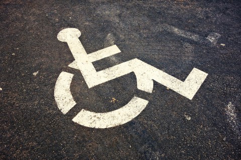 Жители новостройки взбунтовались против инвалида