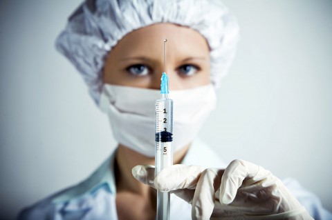 Нужно ли делать анализ крови перед прививкой от клещевого энцефалита?