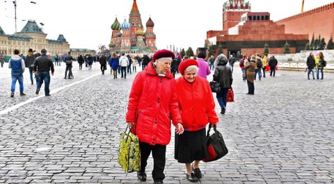 Московским пенсионерам снова поднимут пенсию