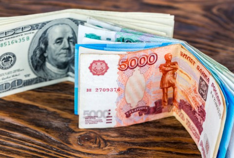 Названы главные ожидания от курса рубля до середины апреля